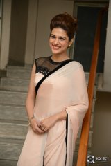Shraddha Das at Guntur Talkies Movie Trailer Launch